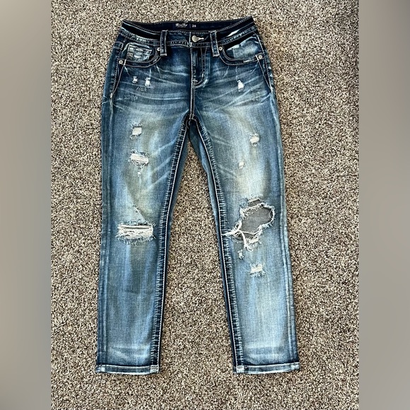 Miss Me cropped skinny ankle capris. New without tags. Size 26. - Picture 1 of 3